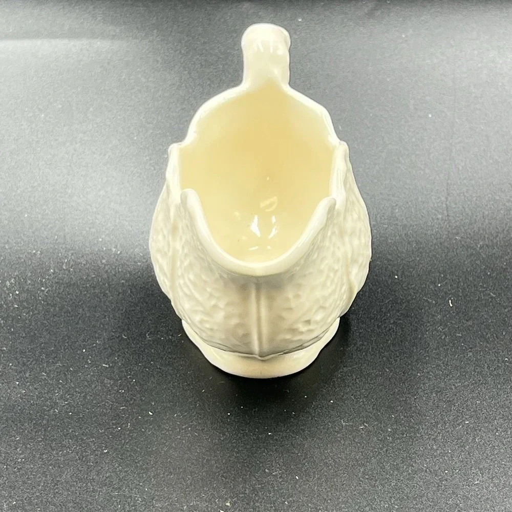 Shorter & Son Ltd Cabbage Leaf Ironstone Gravy Boat Creamer England Cream 5.5